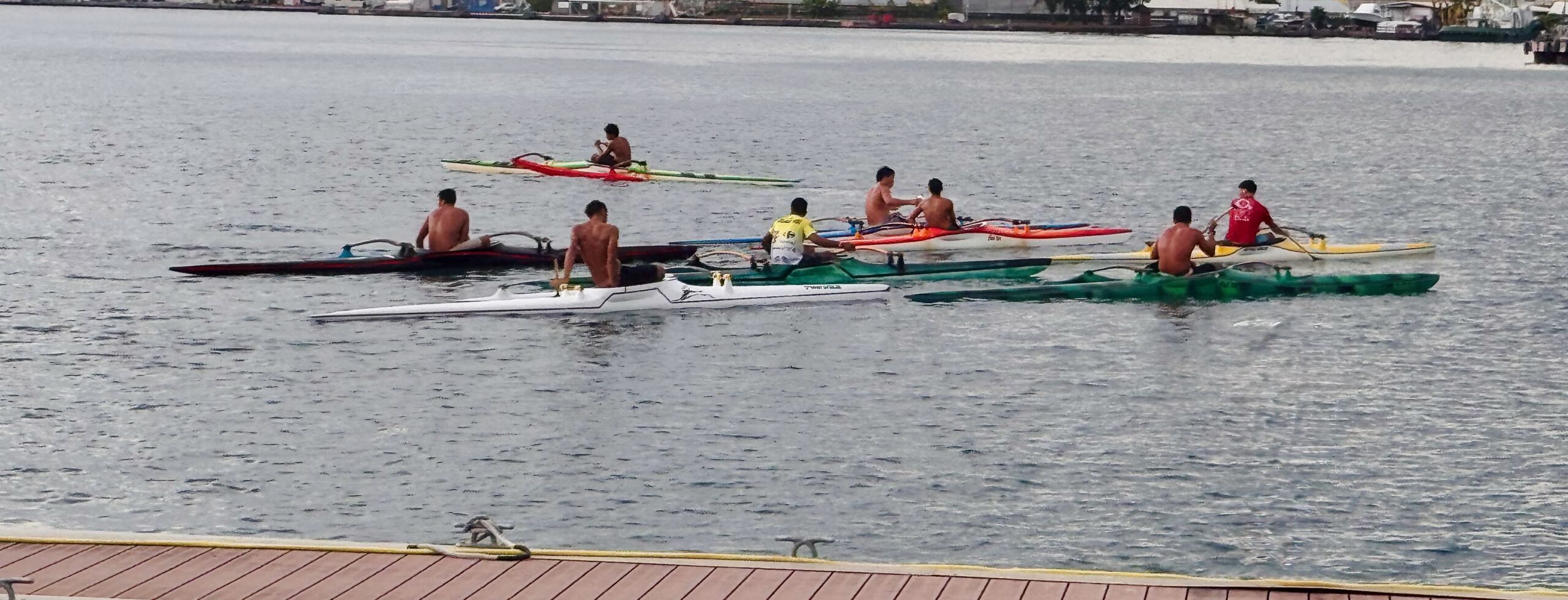 Va'a practice, Tahiti