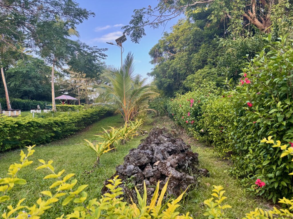 Kilikilitefua Wall, Vava'u Tonga